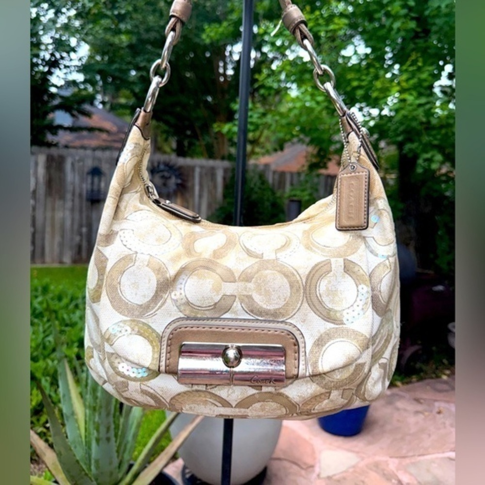 See Clip 😍 Coach Kristin Tan Sequin Optic Art Signature Canvas Convertible Bag